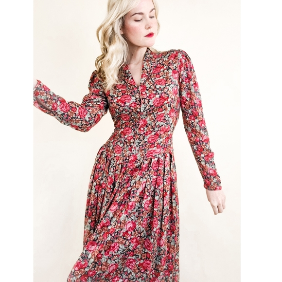 Vintage Dresses & Skirts - 80s Red Floral Button Down Laura Ashley Maxi Dress